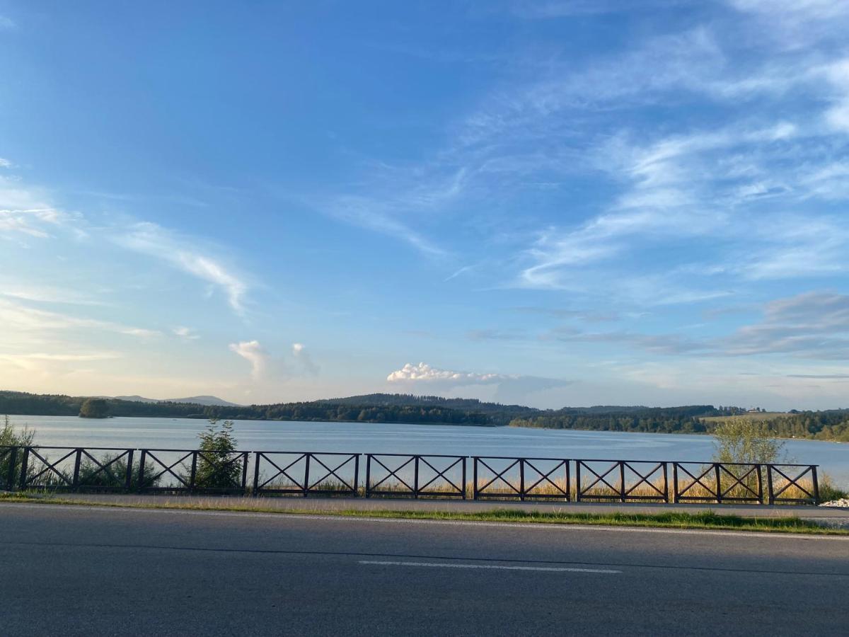 Apartman Na Brehu Lipna Černá v Pošumaví Buitenkant foto