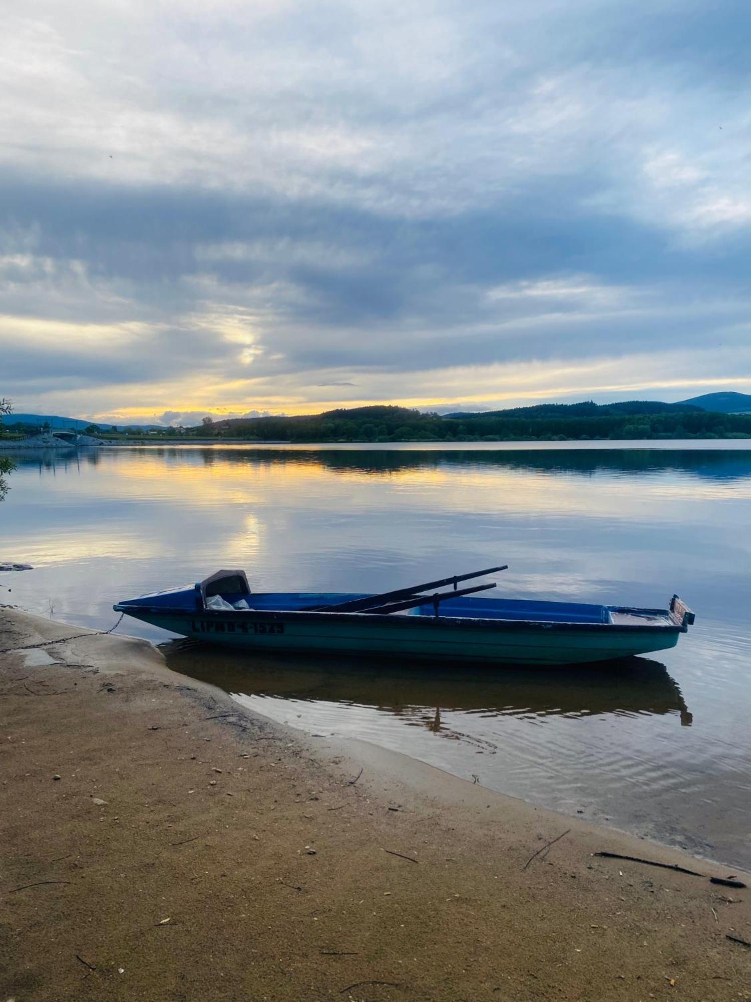 Apartman Na Brehu Lipna Černá v Pošumaví Buitenkant foto