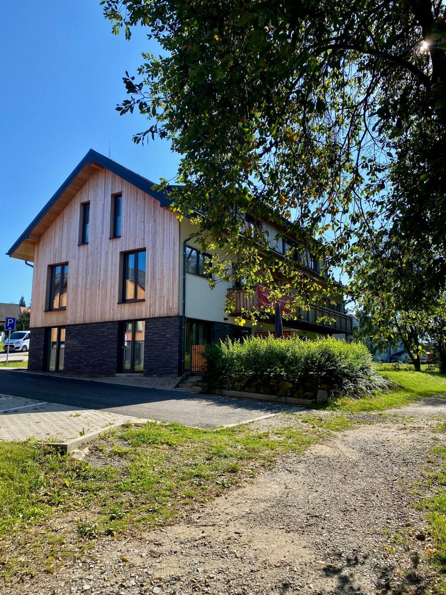 Apartman Na Brehu Lipna Černá v Pošumaví Buitenkant foto